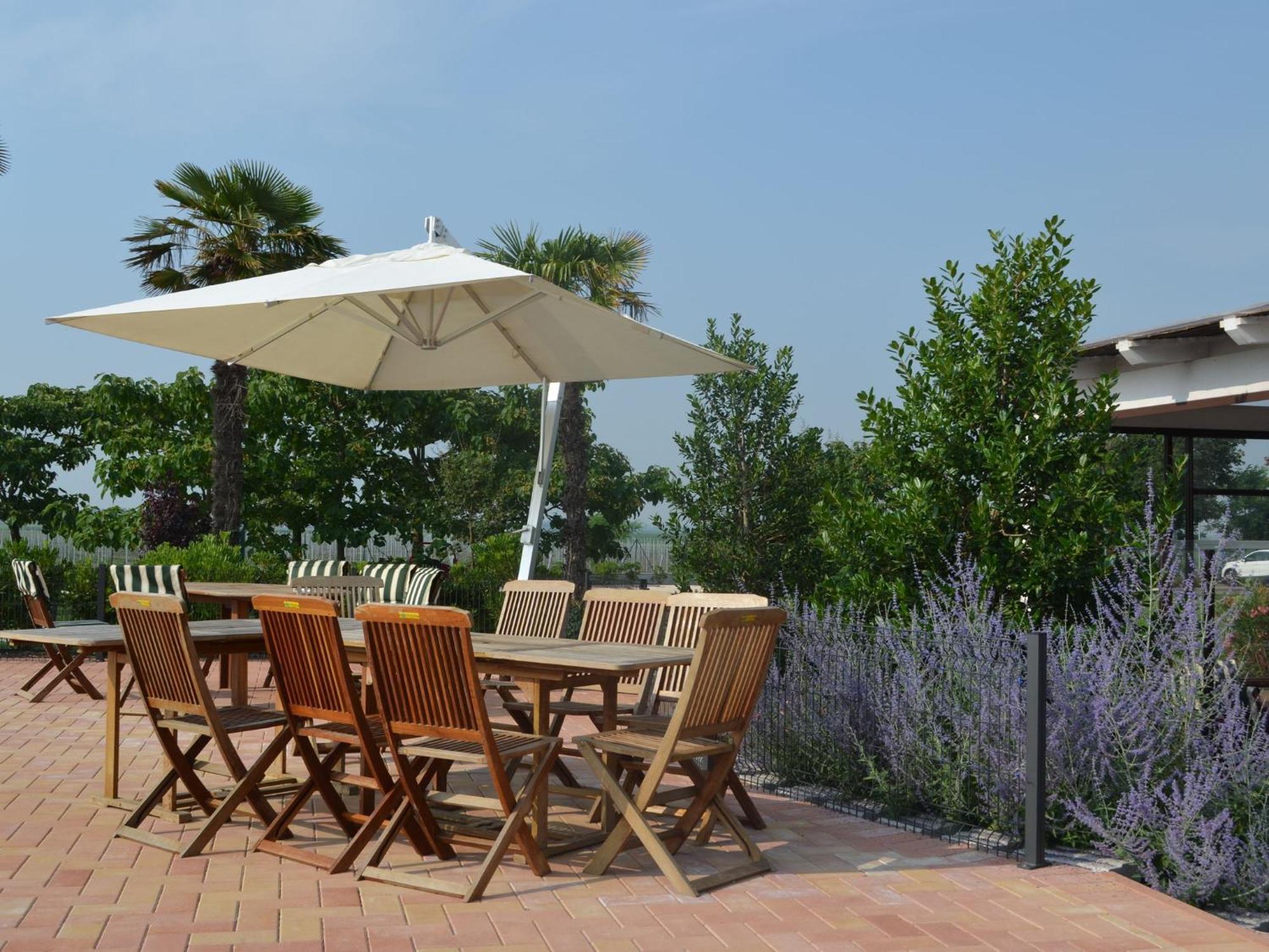 Characteristic Apartment In Codigoro With Pool Экстерьер фото