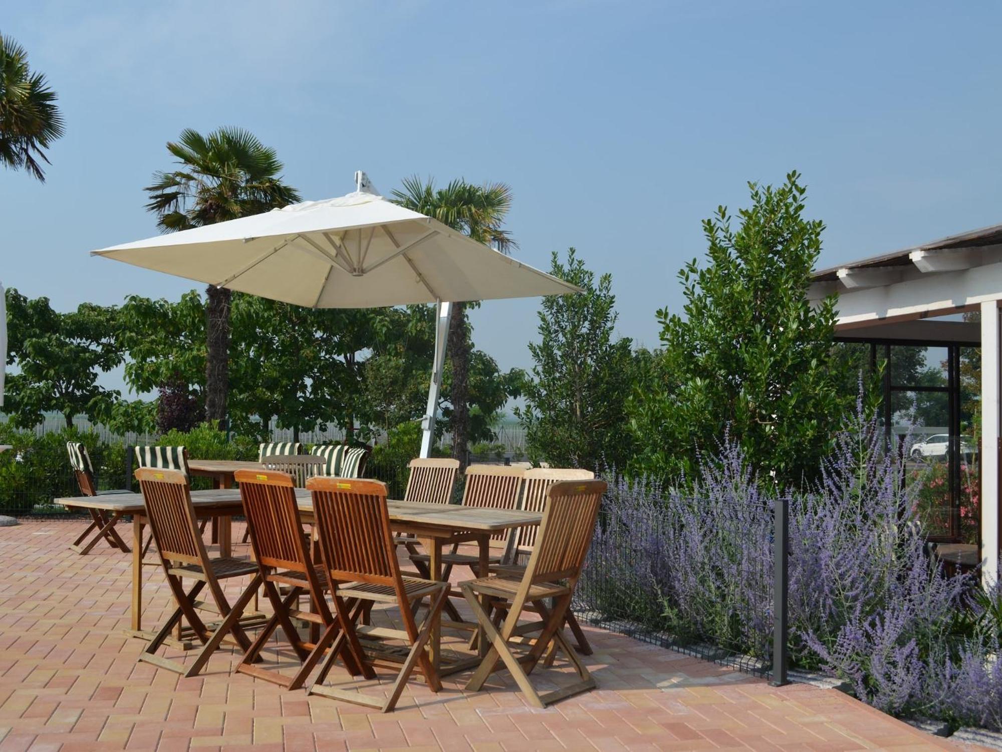 Characteristic Apartment In Codigoro With Pool Экстерьер фото